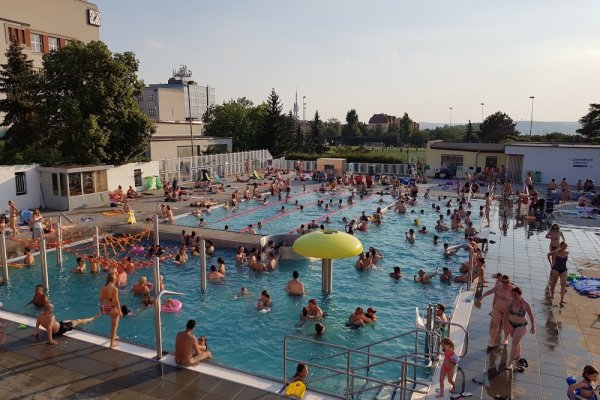 Venkovní koupaliště Pražačka