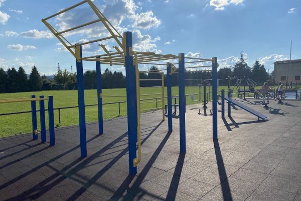 Workout park s detským ihriskom